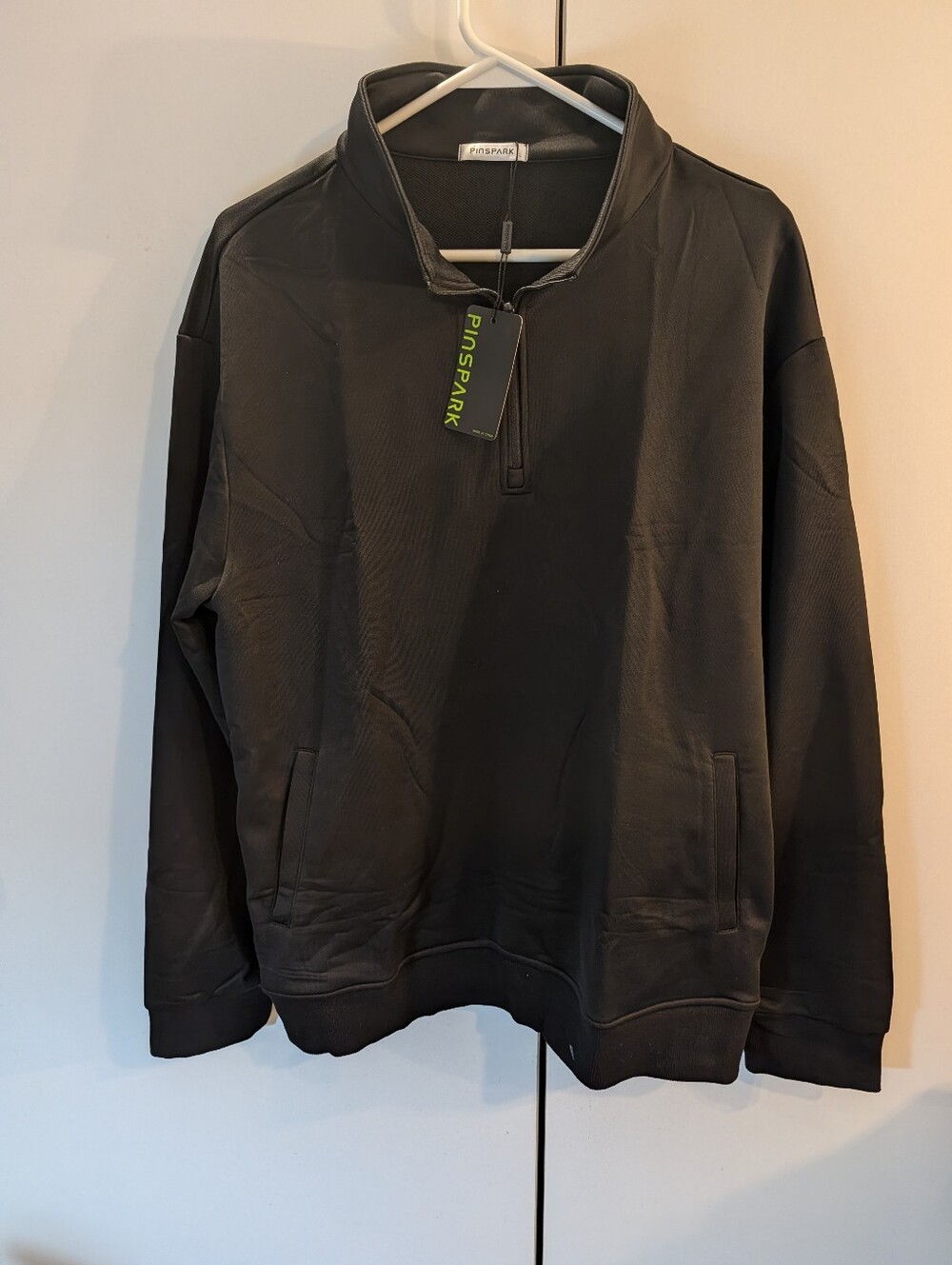 Pinspark Men’s Large Black Quarter-Zip Pullover NWT